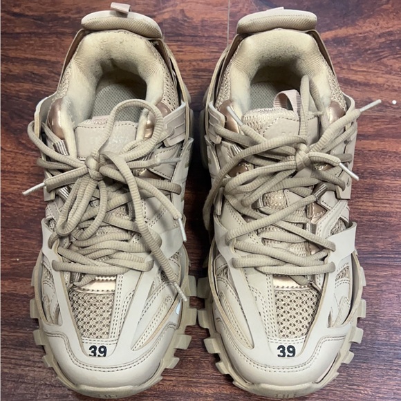 Balenciaga Beige Runner 2.0 - Picture 3 of 5